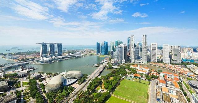 低齡留學(xué)家長要不要陪讀？解讀各國陪讀政策！